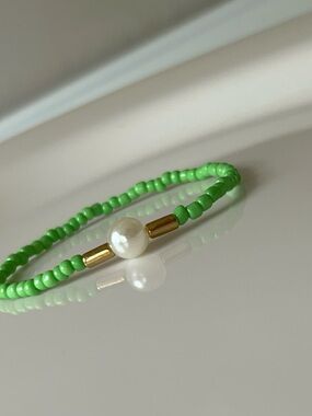 Exquisite Light Green Beaded Bracelet with Pearl Accent - Handmade Bracelet